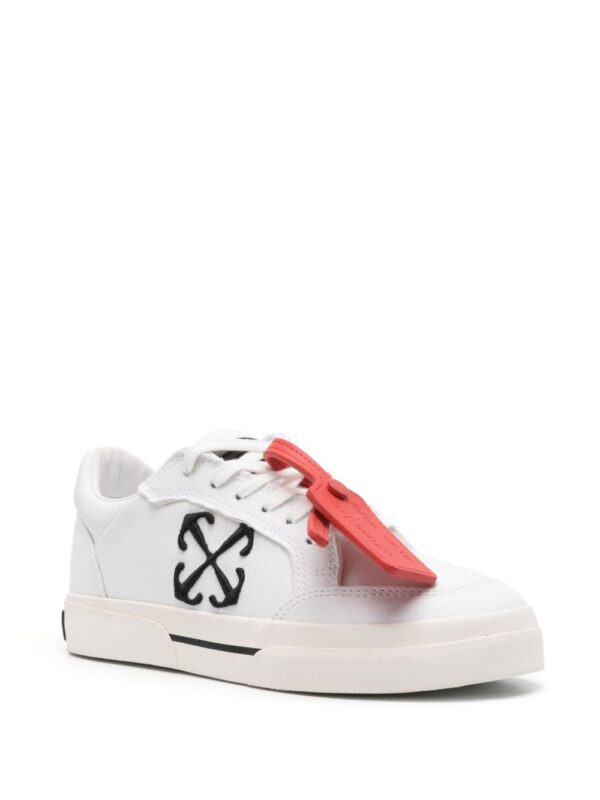 23346698_54254392_1000.jpg Off-White New Low Vulcanized canvas sneakers