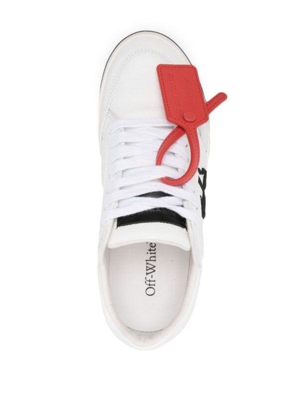 23346699_54254326_1000_7bb5e2fa-7901-4352-bb45-347af454042c.jpg Off-White New Low Vulcanized leather sneakers