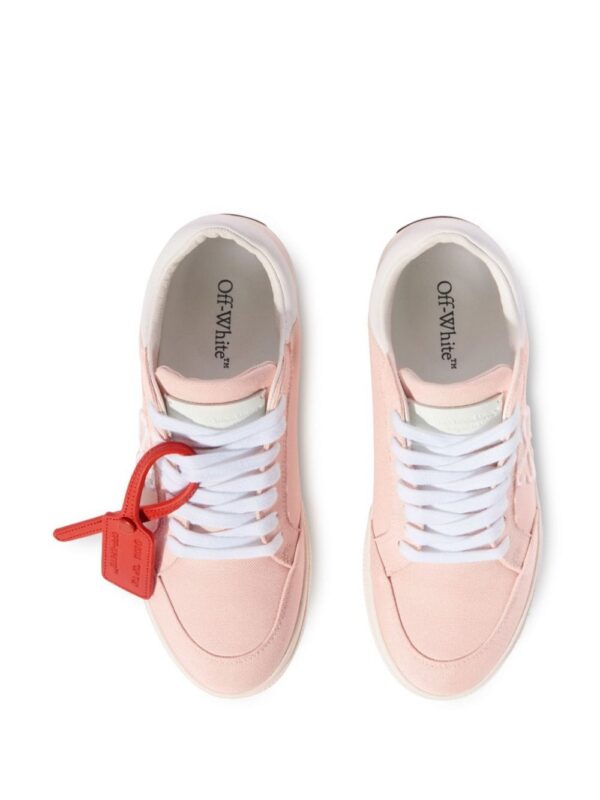 23346700_54034468_1000_268a7d3b-9c01-4a4f-a6b7-e191c9645dd1.jpg Off-White New Low Vulcanized sneakers