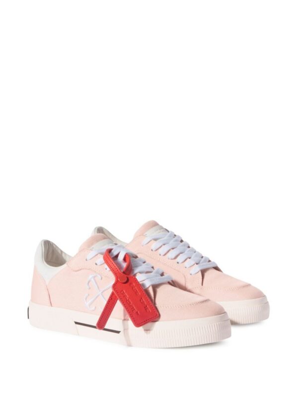 23346700_54034469_1000_3fa7fee3-b877-4840-99a3-02b539433d1d.jpg Off-White New Low Vulcanized sneakers