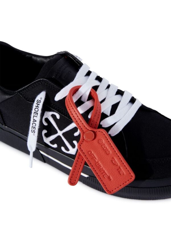 Off-White New Low Vulcanized sneakers