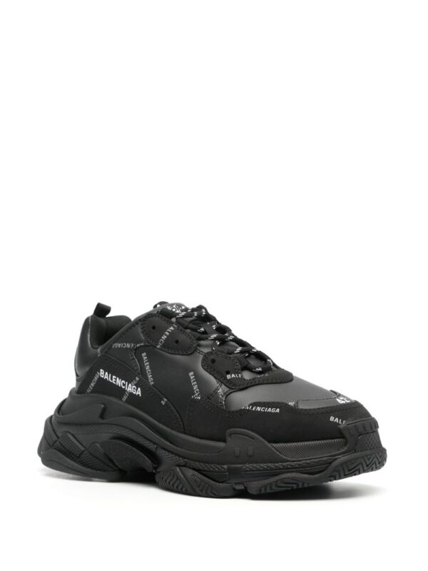 23641462_53623667_1000.jpg Balenciaga Triple S logo-print sneakers