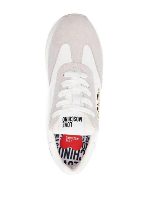 23824918_53847621_1000_409cae18-f2a8-4dc2-aab5-c3817afeb332.jpg Love Moschino logo-plaque suede sneakers