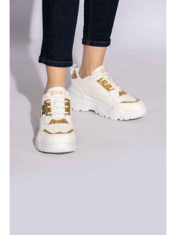 24135164_54213460_1000_ea3be259-4203-4813-a7b7-771c43e03e07.jpg Versace Jeans Couture logo-patch glitter-detailing sneakers