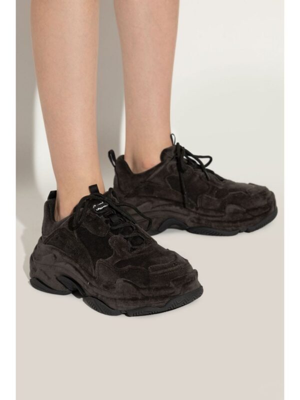 24177735_54224970_1000_d6dfb5ab-cab2-4b8f-81e3-813ea39c6eb6.jpg Balenciaga Triple S panelled sneakers