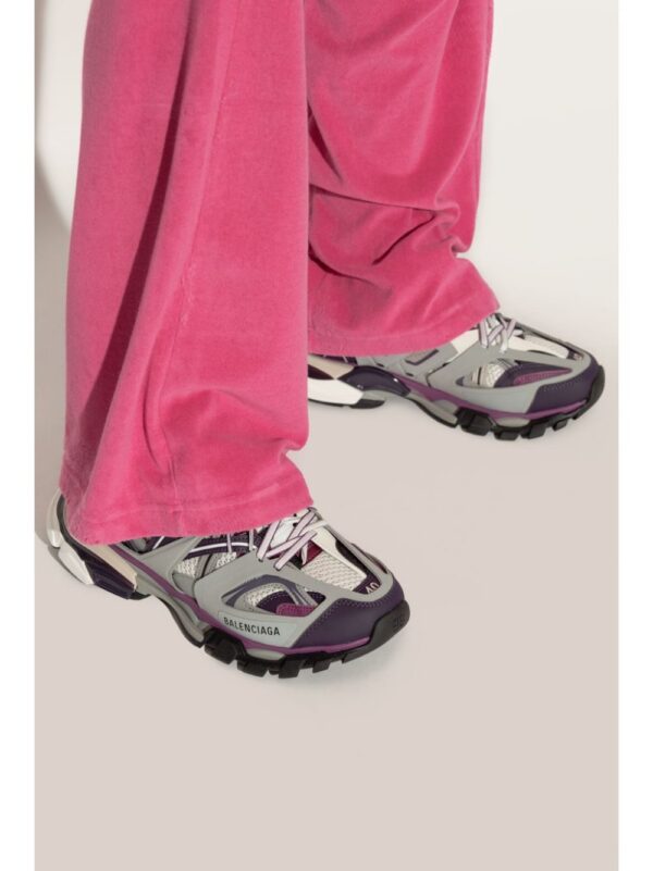 24177765_54225187_1000_845154fa-23b6-4ed5-8103-c065da690ca7.jpg Balenciaga Track panelled-design sneakers
