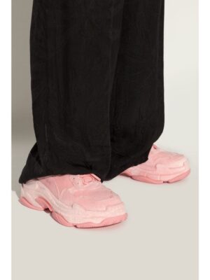 24177778_54225349_1000_64c3f2cf-d849-4b1a-a52f-d96ae53881b7.jpg Balenciaga Triple S panelled lace-up sneakers