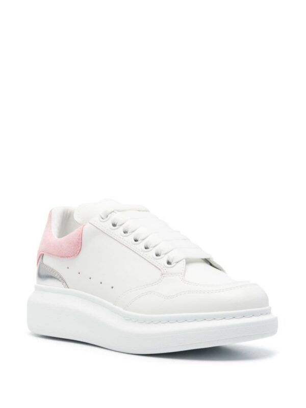 24188980_54266023_1000.jpg Alexander McQueen Oversized leather sneakers