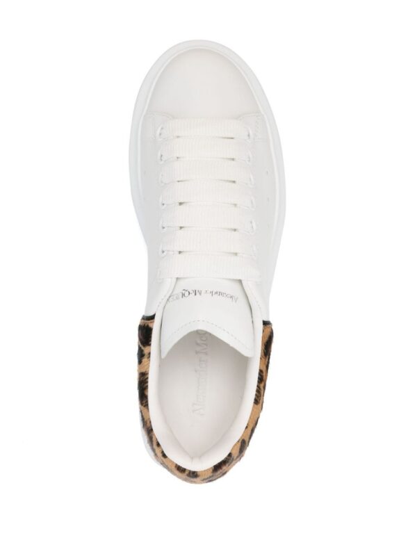 24188989_54266084_1000.jpg Alexander McQueen Oversized leather sneakers