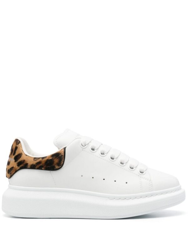 24188989_54266089_1000_4b835873-965e-4405-8938-e3300d59b890.jpg Alexander McQueen Oversized leather sneakers