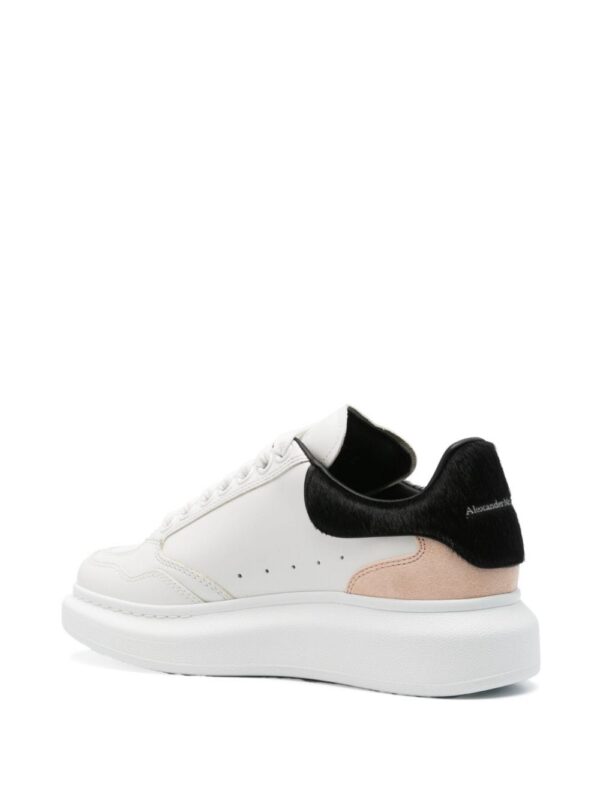 24189651_54266302_1000.jpg Alexander McQueen Oversized leather sneakers