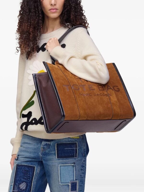 30928747_60948738_1000_fa31e83b-366c-4554-bd6a-93ae3adf1ec6.jpg Marc Jacobs The Suede Large Tote bag