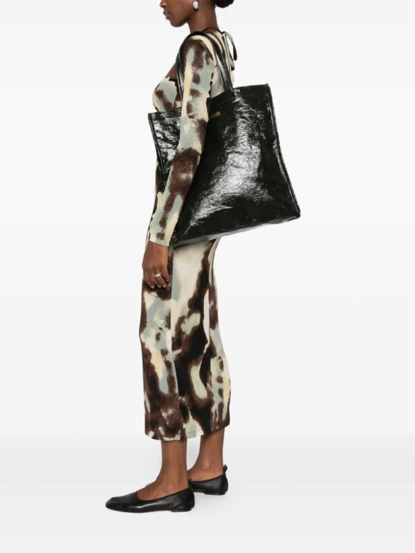 31222512_60976796_1000.jpg Uma Wang logo-motif tote bag