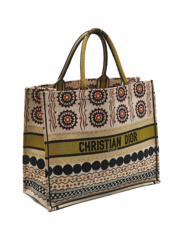 31327781_60907840_1000.jpg Christian Dior Book tote bag