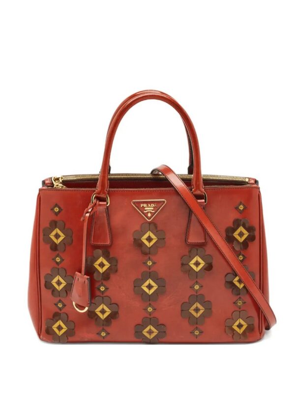 31329600_60887344_1000.jpg Prada flower-detailing leather tote bag