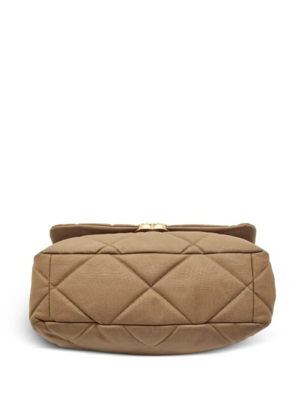 CHANEL Flap 19 shoulder bag
