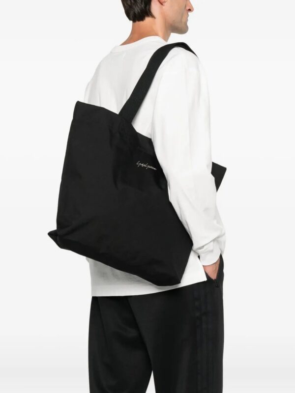 31354972_60900333_1000.jpg Y-3 logo-embroidered tote bag