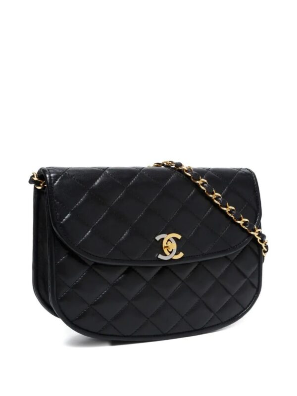 31533401_60845104_1000.jpg CHANEL - Paris shoulder bag