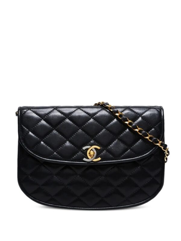 31533401_60852195_1000.jpg CHANEL - Paris shoulder bag