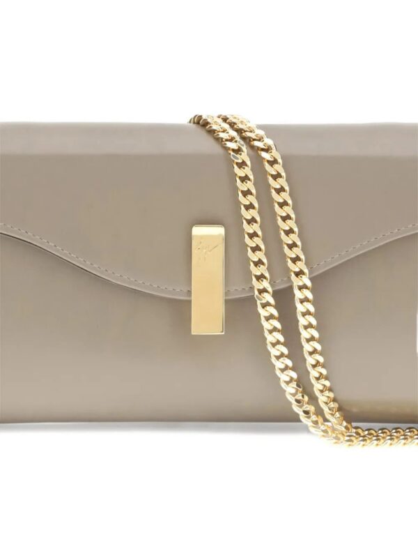 31565459_60894185_1000.jpg Giuseppe Zanotti chain-strap clutch bag
