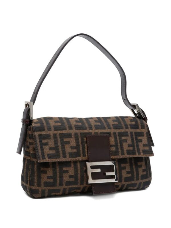 31570870_60895605_1000.jpg Fendi -2000s Baguette shoulder bag