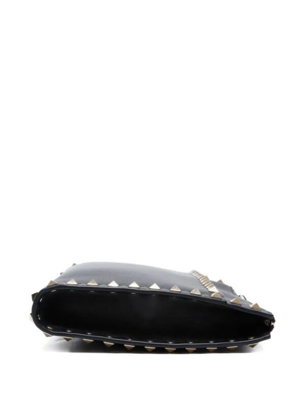 31570872_60923487_1000.jpg Valentino Garavani -2020s studded leather clutch bag