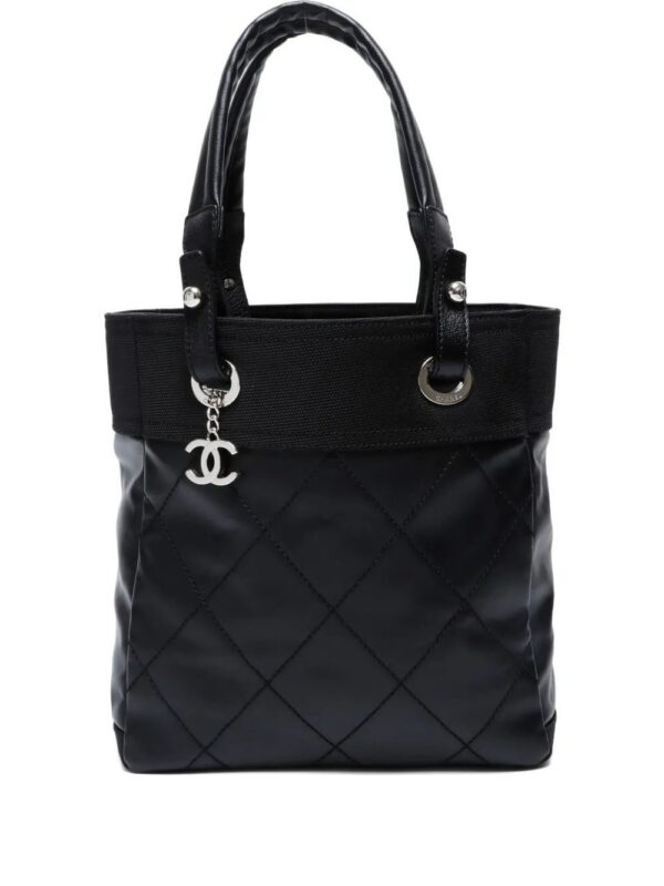 31571615_60923862_1000.jpg CHANEL - quilted tote bag