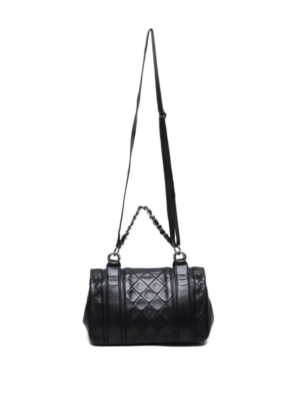 CHANEL - quilted flap shoulder bag