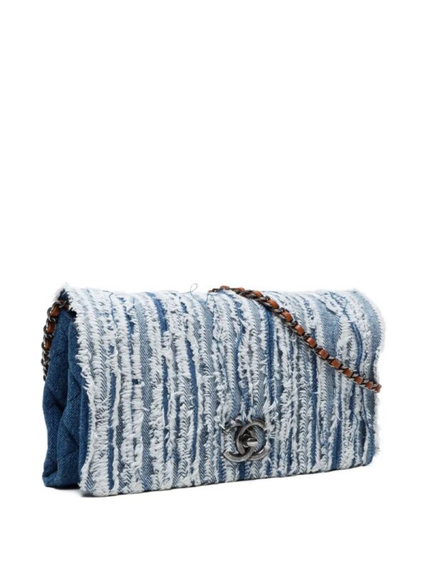 31575647_60929944_1000_7b29040c-c965-42c0-a3bb-1a76aa5250d0.jpg CHANEL - frayed denim shoulder bag
