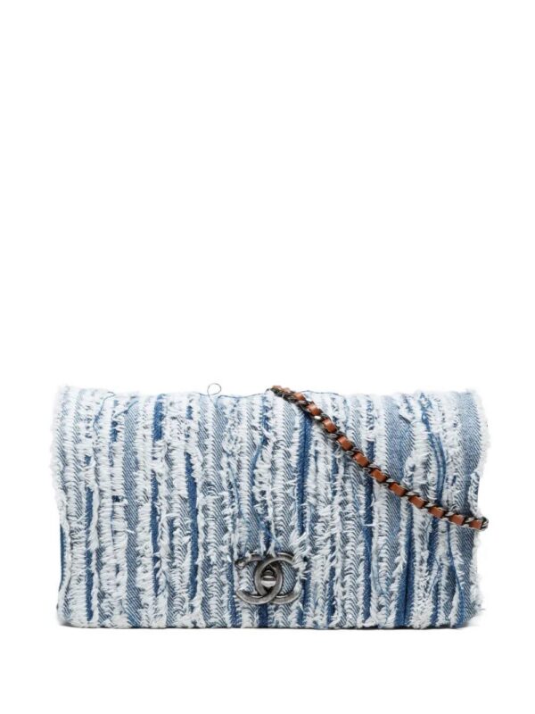 31575647_60929987_1000_41852f34-2f8f-4e69-b01f-3a30135fd435.jpg CHANEL - frayed denim shoulder bag