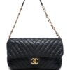 31575654_60929993_1000.jpg CHANEL - chain leather shoulder bag