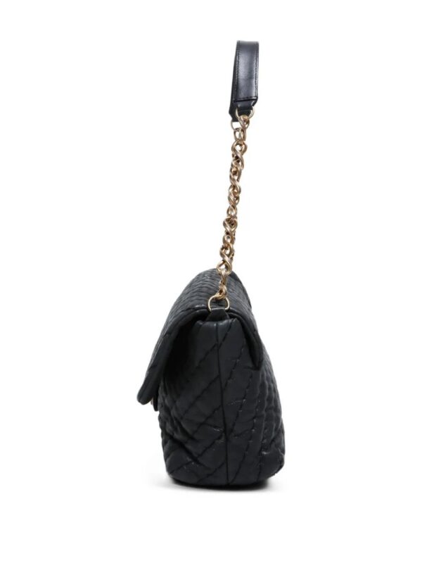 31575654_60975813_1000.jpg CHANEL - chain leather shoulder bag