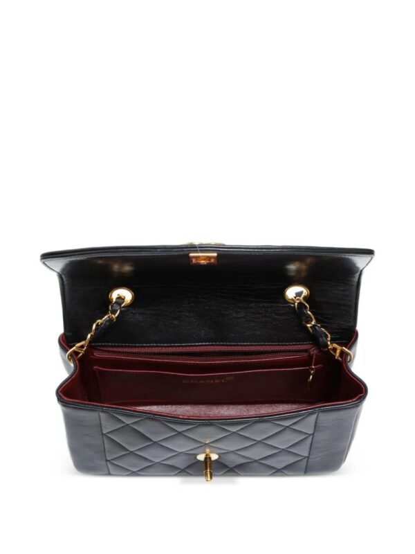 31576060_60975845_1000_3c692a00-d760-4b9e-8f36-e071322c4bc5.jpg CHANEL - Diana quilted flap chain shoulder bag