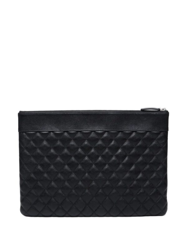 31576070_60898953_1000.jpg CHANEL - quilted leather clutch bag