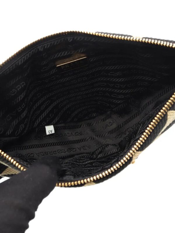 31605372_60933826_1000.jpg Prada - Mini Triangolo Jacquard Triangle Symbole satchel