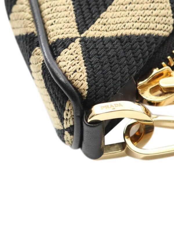 31605372_60933880_1000.jpg Prada - Mini Triangolo Jacquard Triangle Symbole satchel