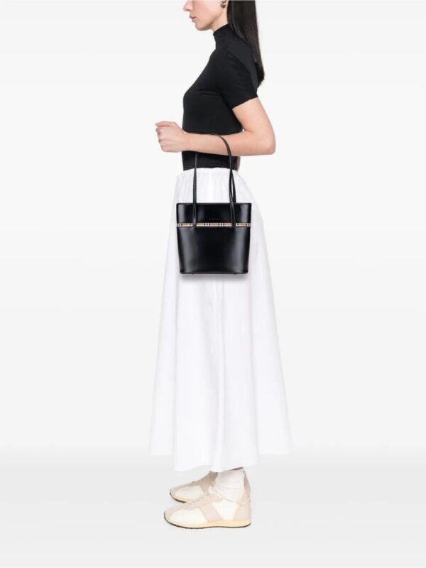 31648044_60965767_1000_c7b8ad7b-984d-4b72-954c-41e0ee71bd91.jpg Burberry - House Check Trimmed Leather shoulder bag