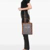 31658333_60991662_1000.jpg Céline - Small Triomphe Canvas Maillon Vertical Cabas satchel