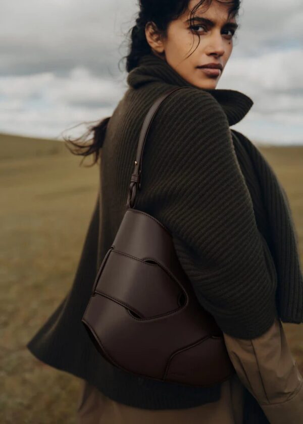 71_Hobbo_Nodde_Ebene-6096_2000x2800px.jpg Polène Nodde Hobo Edition Smooth Ebony