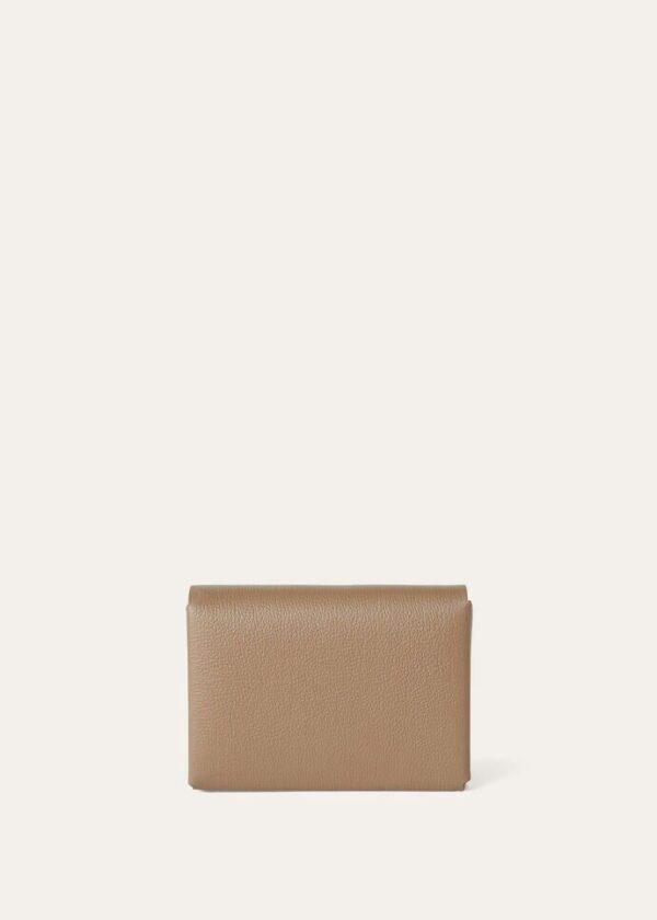 FAO1044_D0Q4_MEDIUM_c5e2aac2-cd08-40f9-bef4-81aa919267fe.jpg Loro Piana Ghiera Card Holder Grained Calfskin