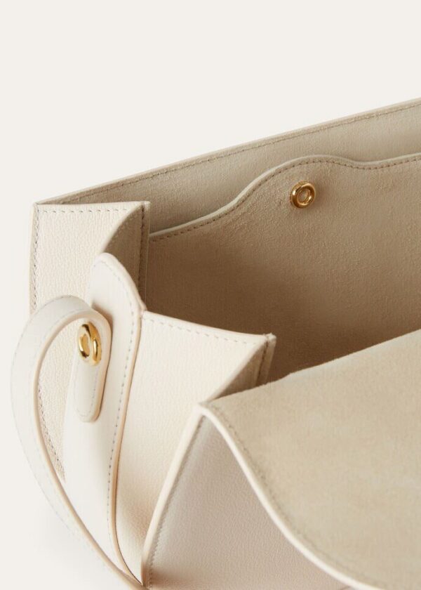 FAO1146_A0DL_MEDIUM_4daf96aa-3a33-4d9e-be7d-7fe99a882801.jpg Loro Piana Small Ghiera bag Grained Calfskin