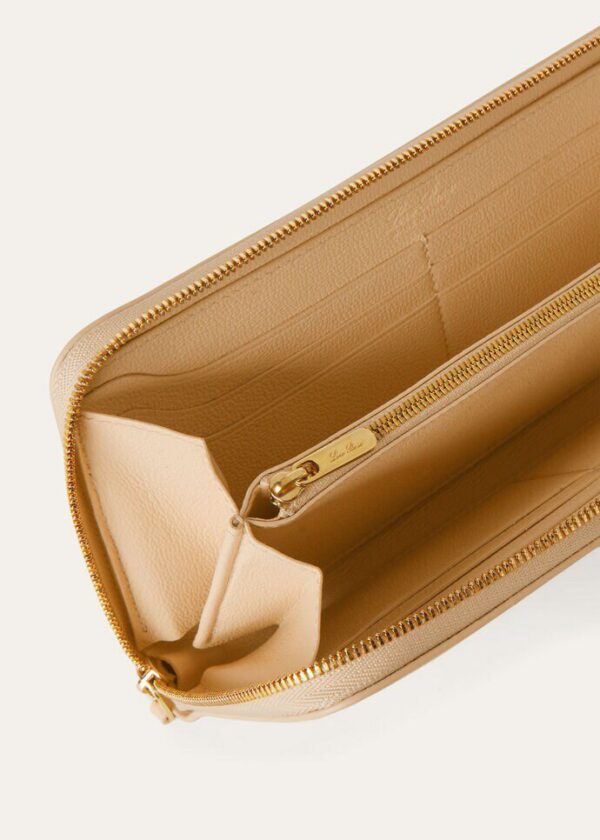 FAO5492_D0Q7_MEDIUM_360b81e9-eee8-4742-9fed-4412059f5706.jpg Loro Piana Extra Zip-Around Purse Calfskin