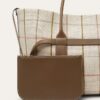 FAP5324_F6IG_MEDIUM_5ea4e13c-9d34-4b5f-b080-426d1126a8ff.jpg Loro Piana Ghiera Shopper Large Linen