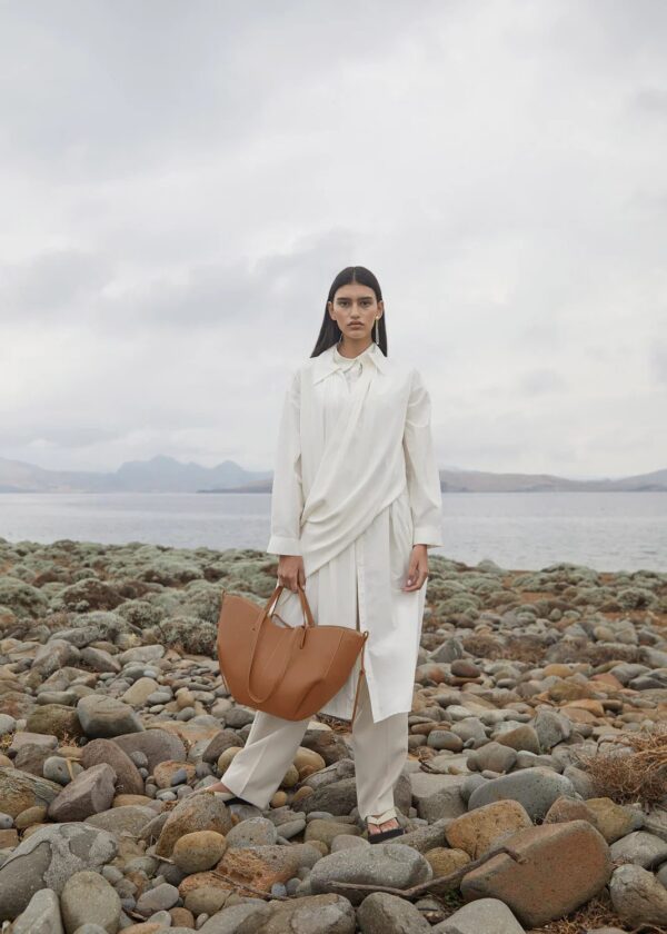 MQ5A7391_8bac4078-ea7a-42ad-9220-b4af01e3f7fb.jpg Polène Cyme Edition Textured Camel