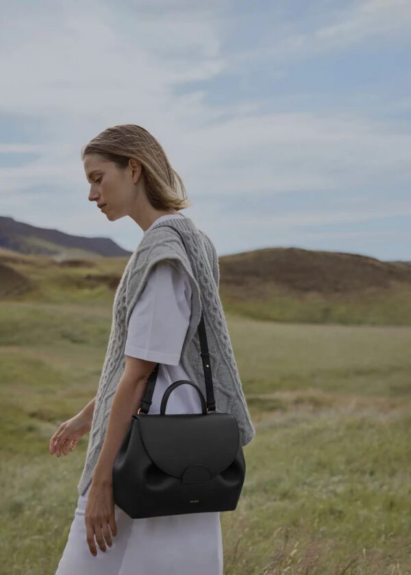 N1_MONOCHROME_NOIR_0042.jpg Polène Numéro Un Edition Textured Black
