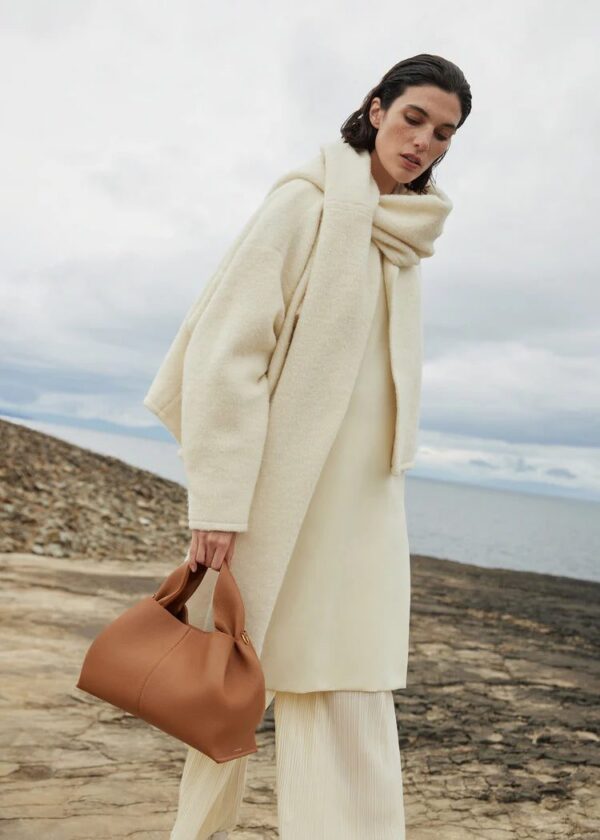 NUMERO_NEUF_CAMEL_1512000x2800px.jpg Polène Numéro Neuf Edition Textured Camel