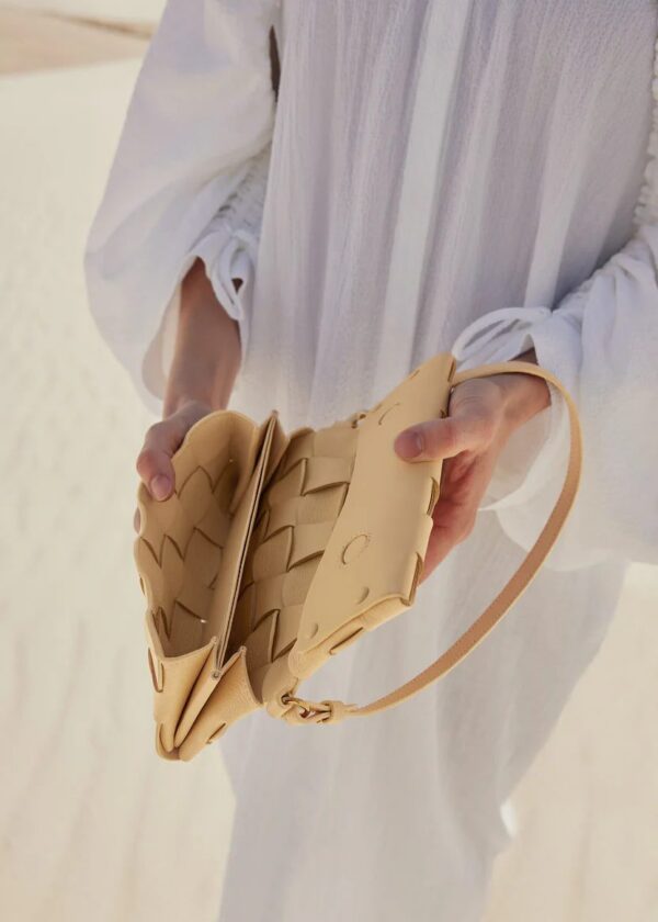 WHITE_SANDS_LONG_WALLET_BLE_0472000x2800px.jpg Polène Neiti Edition Duo Wheat