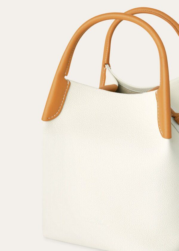 a_9826edfe-e347-4c62-857f-9a07e5529adb.jpg Loro Piana Small Bale bag Calfskin