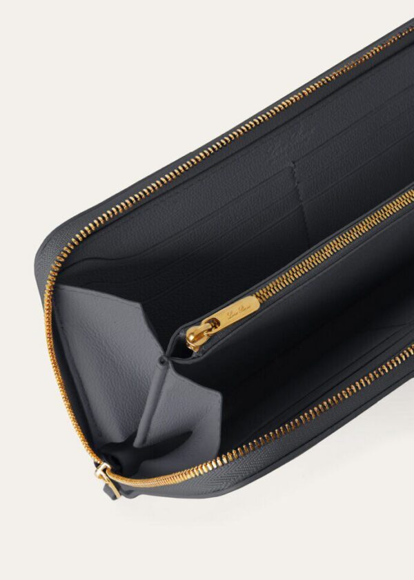 asd_51fa7e92-94dc-4a60-80b8-b4a2b31f8a51.jpg Loro Piana Extra Zip-Around Purse Calfskin