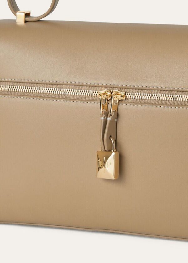 asd_693102ed-0525-41b9-b512-a8e52bee2cd0.jpg Loro Piana Extra Bag L27 Smooth Calfskin